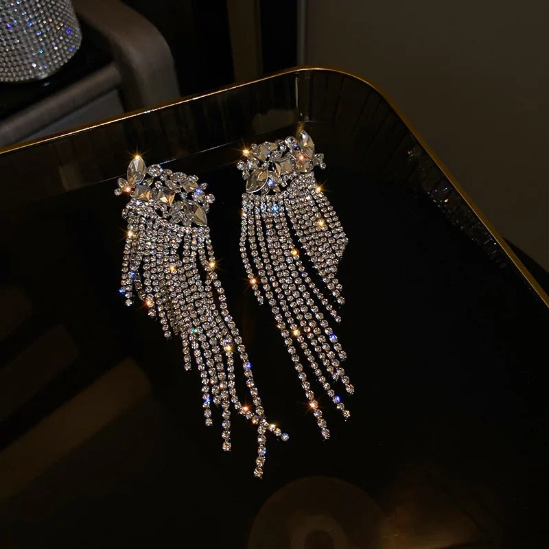 Noril Cocktal Dangle Earrings