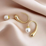 Load image into Gallery viewer, Kelly Pearl Hug Earrings