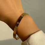 Load image into Gallery viewer, Crizal Bangle Bracelet